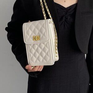 Messenger shoulder white bag